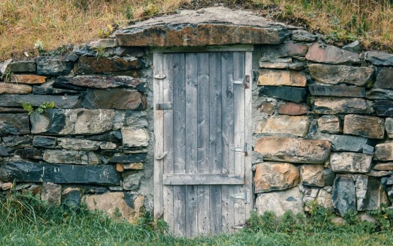 Ouverture porte de cave